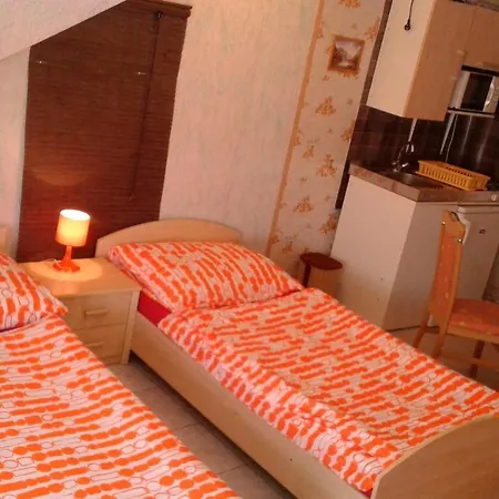 Standard Zimmer3 Mit Kochnische Mit Bad Balkon #17737